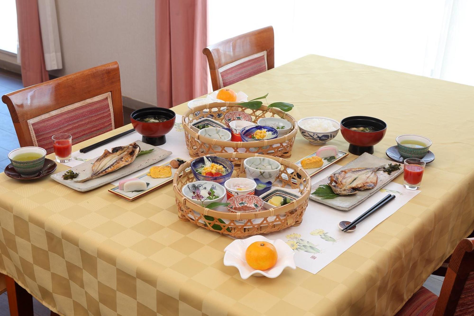Manazuru Marin Hotel מראה חיצוני תמונה